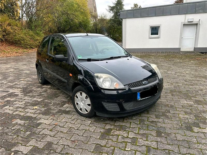 Schwarz Gebraucht 2007 Ford Fiesta Kleinwagen | 600 € - Bild 1/4