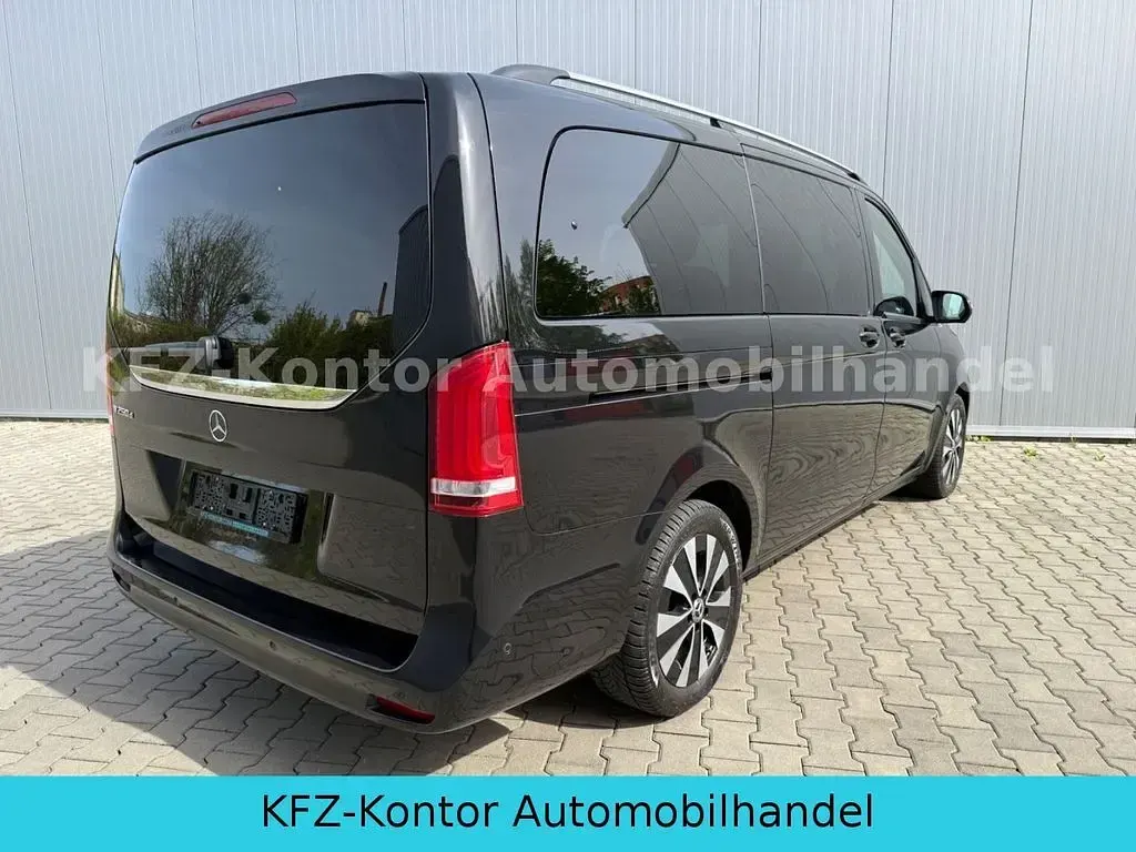 Gebraucht Mercedes V250 190 PS (139 kW) 2022 Schwarz Van / Kleinbus