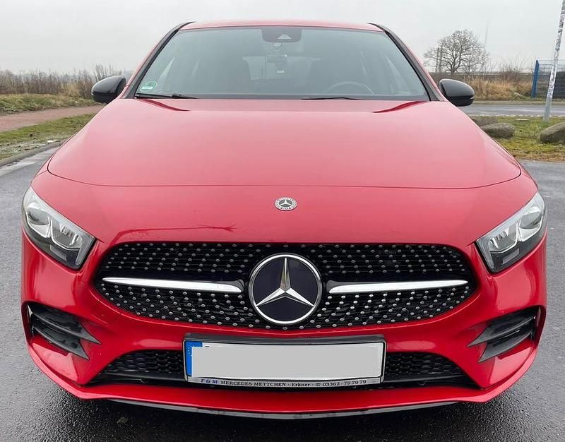 Gebraucht Mercedes A220 AMG line 190 PS (139 kW) 2019 Rot Limousine