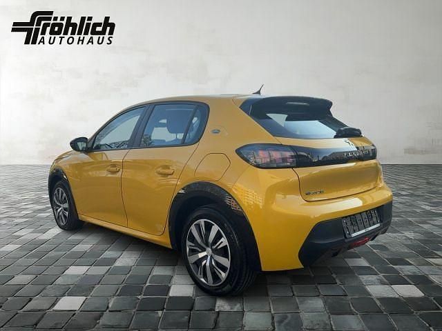Gebraucht Peugeot e-208 Active 100 kW (136 PS) 2022 Gelb Kleinwagen