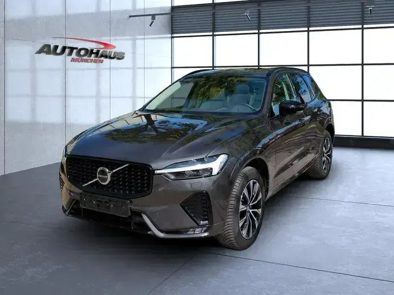 Gebraucht Volvo XC60 Plus 197 PS (144 kW) 2024 Platinum grey / (metallic) SUV