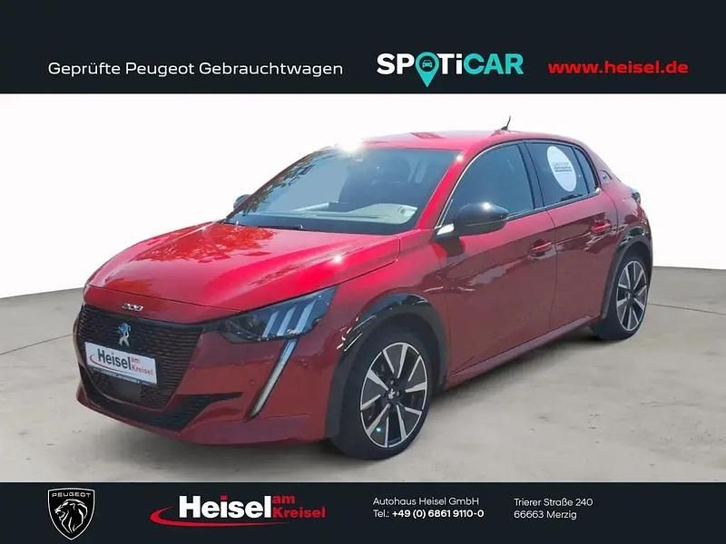 Rot Gebraucht 2021 Peugeot e-208 GT Kleinwagen | 18.860 € (Fairer Preis) - Bild 1/4