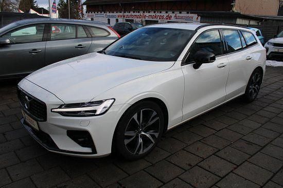 Gebraucht Volvo V60 Plus 197 PS (144 kW) 2021 Icewhite Kombi