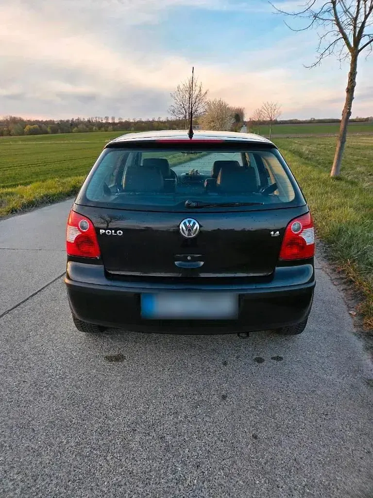 Gebraucht VW Polo 75 PS (55 kW) 2001 Schwarz Kleinwagen