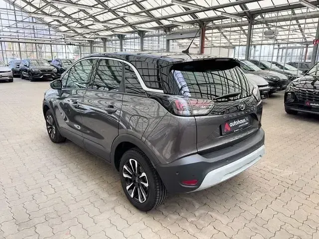 Używany Opel Crossland Elegance 131 KM (96 kW) 2024 Szary SUV