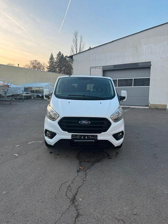 Gebraucht Ford Transit Custom 105 PS (77 kW) 2018 Weiß Van / Kleinbus