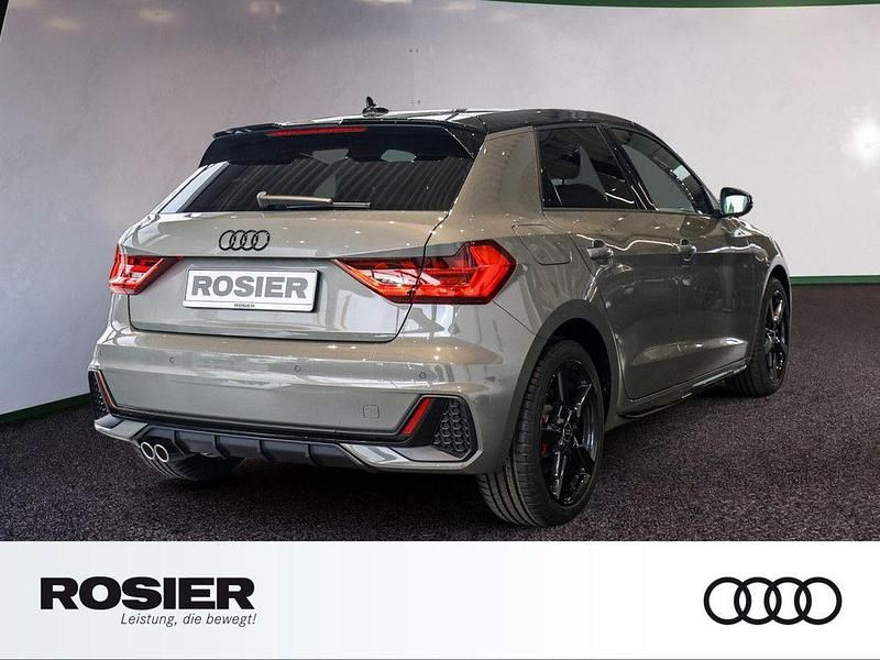 Neu Audi A1 Sportback S-Line 207 PS (152 kW) 2025 Rot Kleinwagen