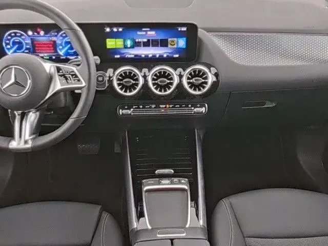 Gebraucht Mercedes EQA250 139 kW (190 PS) 2025 SUV
