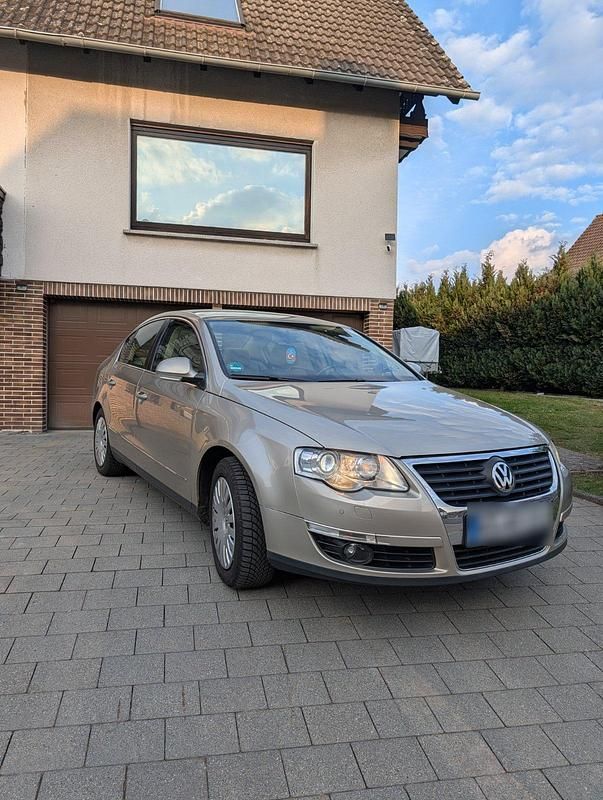 Usata VW Passat 200 CV (147 kW) 2007 Beige Berlina