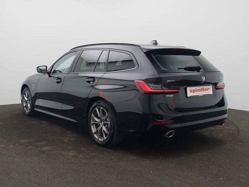 Gebraucht BMW 320e 204 PS (150 kW) 2021 Schwarz ii Kombi