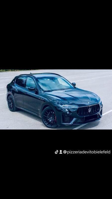 Schwarz Gebraucht 2019 Maserati Levante SUV | 46.500 € (Guter Preis) - Bild 1/4