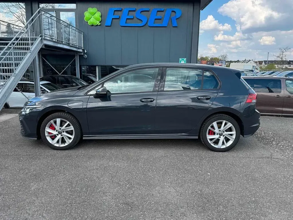 Second-hand VW Golf VIII GTE 245 CP (180 kW) 2022 Gri Berlinǎ