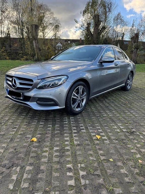 Silber Gebraucht 2014 Mercedes C180 Avantgarde Limousine | 12.990 € (Guter Preis) - Bild 1/4