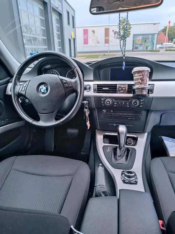 Usata BMW 318 2012 Grigio Station wagon