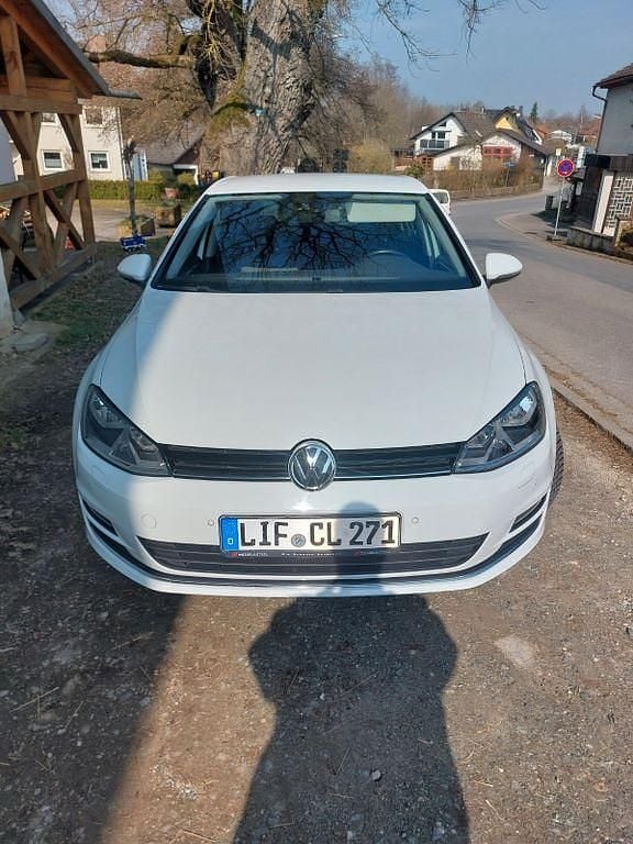 Gebraucht VW Golf VII Allstar 86 PS (63 kW) 2017 Weiß Limousine