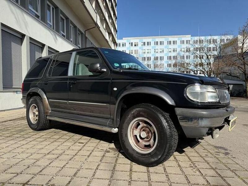 Second-hand Ford Explorer 207 CP (152 kW) 1998 Negru SUV