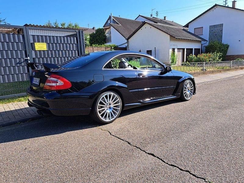 Schwarz Gebraucht 2003 Mercedes CLK320 Avantgarde Coupé | 9.500 € - Bild 1/4