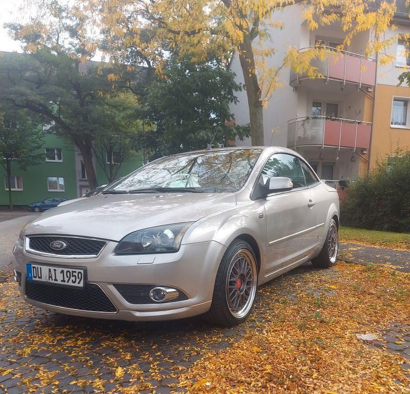 Andere farben Gebraucht 2007 Ford Focus Cabriolet Cabrio | 4.999 € (Fairer Preis) - Bild 1/4