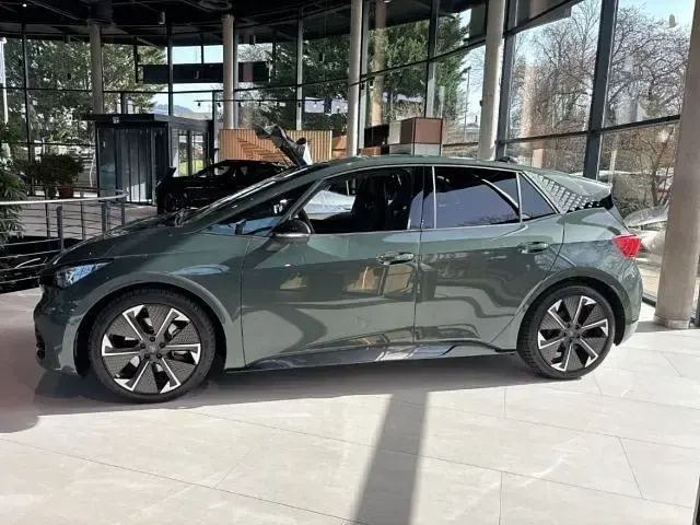 Gebraucht Cupra Born VZ 239 kW (326 PS) 2025 Grün Kleinwagen
