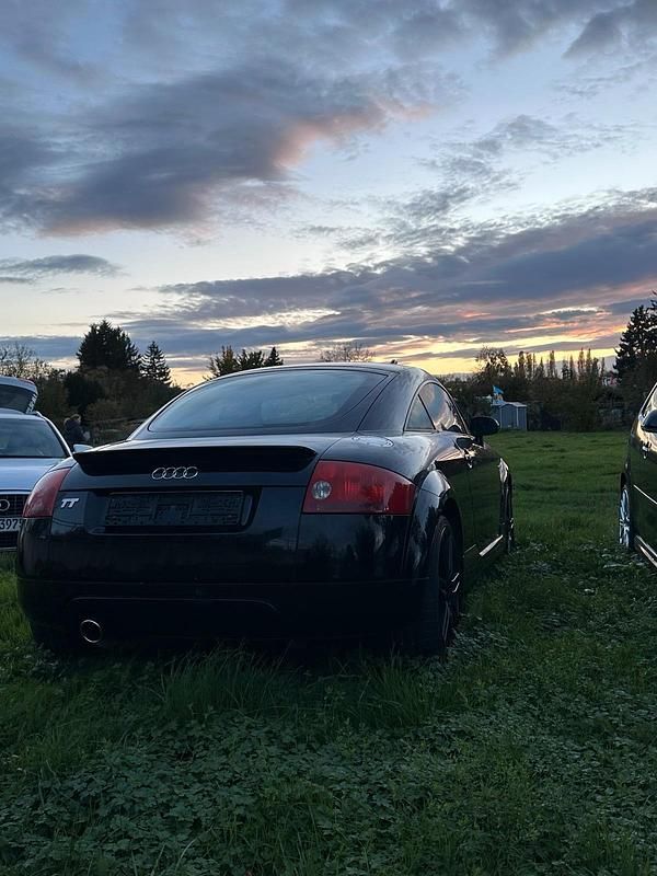 Schwarz Gebraucht 2001 Audi TT Basis Coupé | 3.000 € (Guter Preis) - Bild 1/4