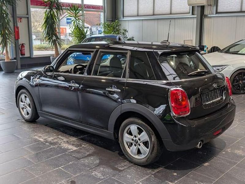 Gebraucht Mini Cooper 136 PS (100 kW) 2018 Schwarz Kleinwagen