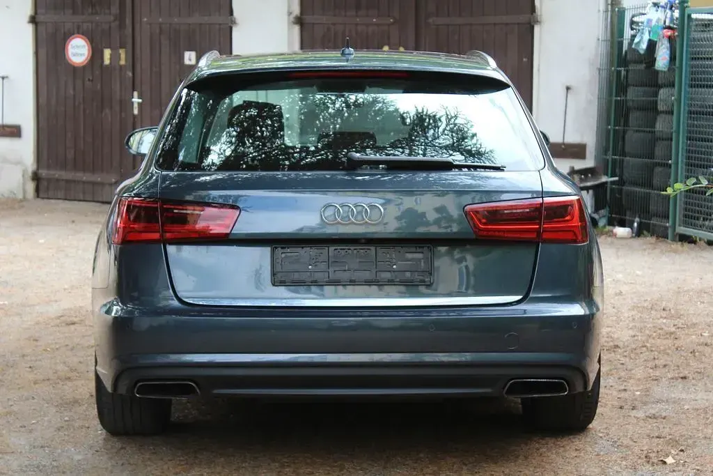 Gebraucht Audi A6 Sport 190 PS (139 kW) 2015 Aviatorblau metallic Kombi