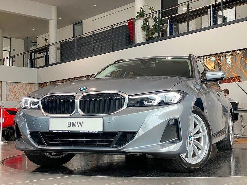 Gebraucht BMW 320 190 PS (139 kW) 2023 Grau Kombi