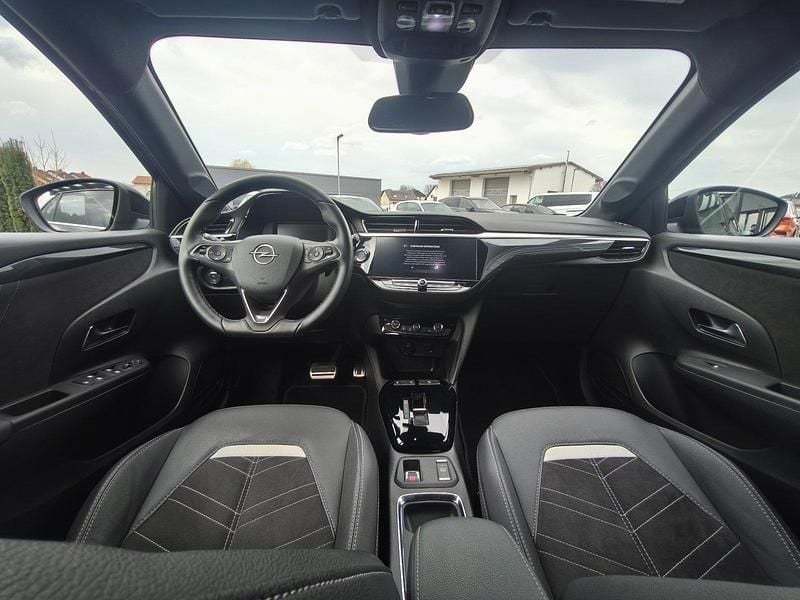 Gebraucht Opel Corsa Ultimate 131 PS (96 kW) 2022 Diamant schwarz/karbon schwarz Kleinwagen