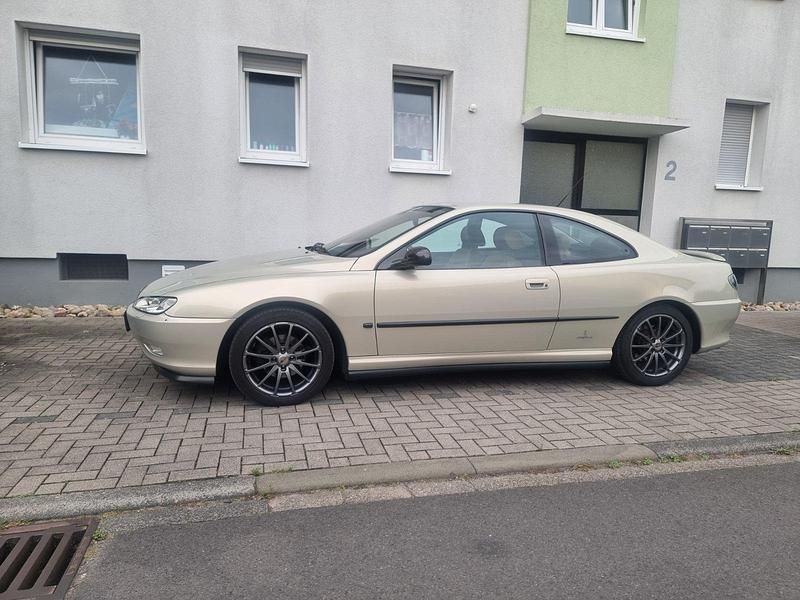 Andere farben Gebraucht 2001 Peugeot 406 Coupe Coupé | 7.200 € - Bild 1/4