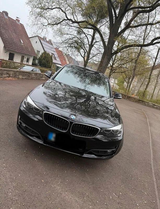 Gebraucht BMW 318 Gran Turismo 150 PS (110 kW) 2017 Schwarz Limousine