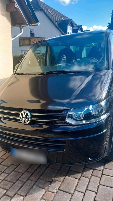 Second-hand VW Caravelle 140 CP (102 kW) 2012 Negru Van