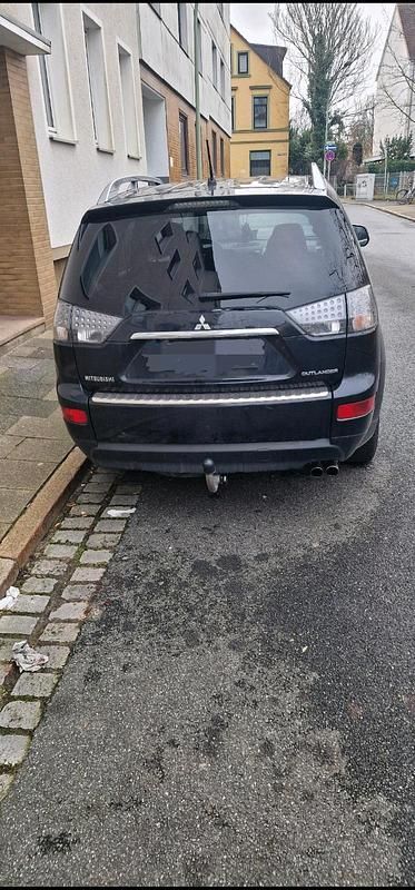 Gebraucht Mitsubishi Outlander 156 PS (114 kW) 2009 Schwarz SUV