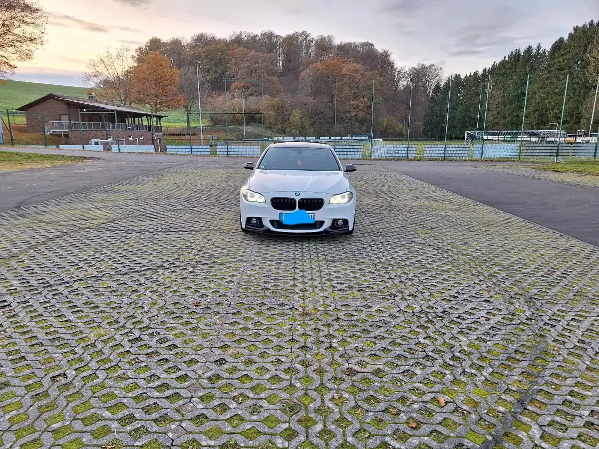 Gebraucht BMW 535 M Performance 320 PS (235 kW) 2016 Weiß Limousine