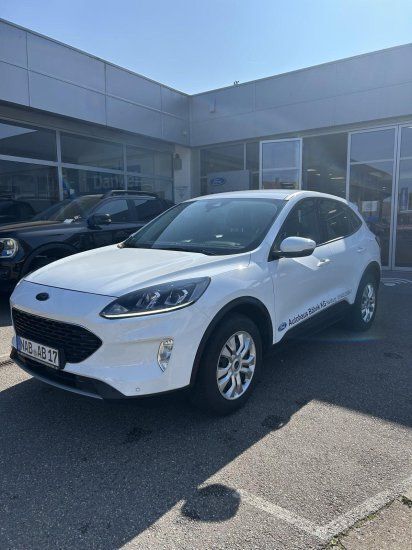 Weiß Gebraucht 2023 Ford Kuga Cool & Connect SUV | 21.980 € (Superpreis) - Bild 1/4