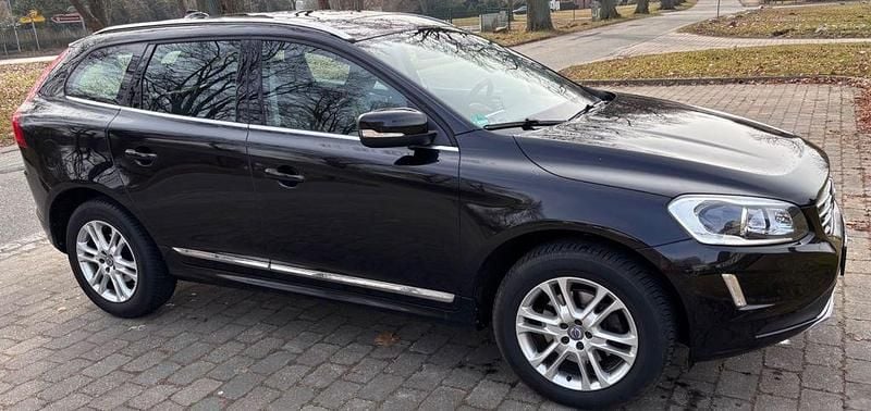 Gebraucht Volvo XC60 Summum 220 PS (161 kW) 2016 Schwarz SUV