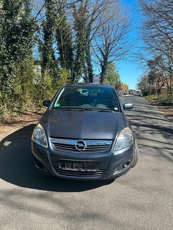Gebraucht Opel Zafira 110 PS (80 kW) 2010 Van / Kleinbus