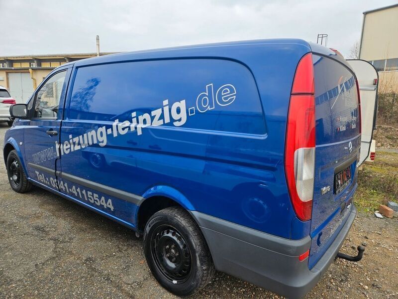 Gebraucht Mercedes Vito 95 PS (69 kW) 2011 Blau Van