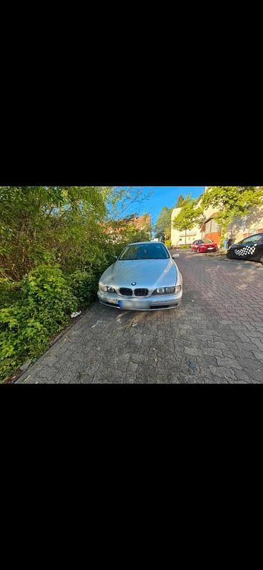Gebraucht BMW 528 193 PS (141 kW) 1998 Silber Limousine