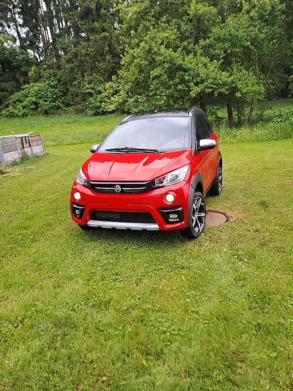 Rot Gebraucht 2023 Aixam Crossover Premium Premium | 15.999 € - Bild 1/4