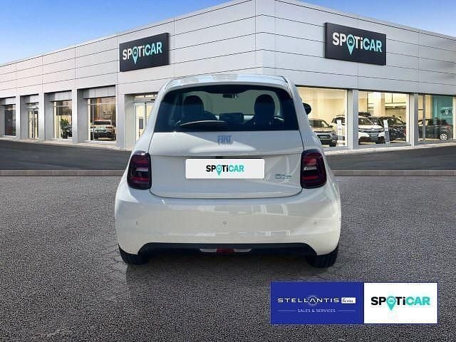 Gebraucht Fiat 500e 86 kW (118 PS) 2023 Weiß Limousine