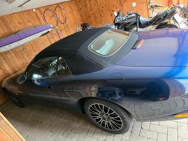 Gebraucht Jaguar XK8 209 PS (153 kW) 1998 Blau Cabrio