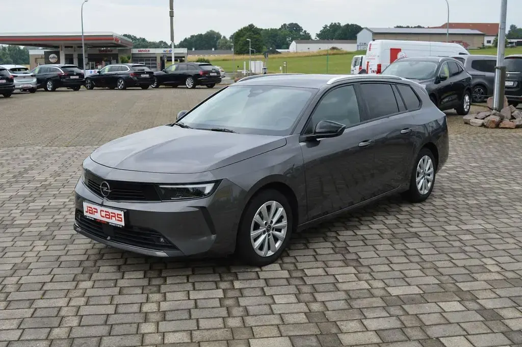 Gebraucht Opel Astra Elegance 131 PS (96 kW) 2023 Vulkangrau Kleinwagen