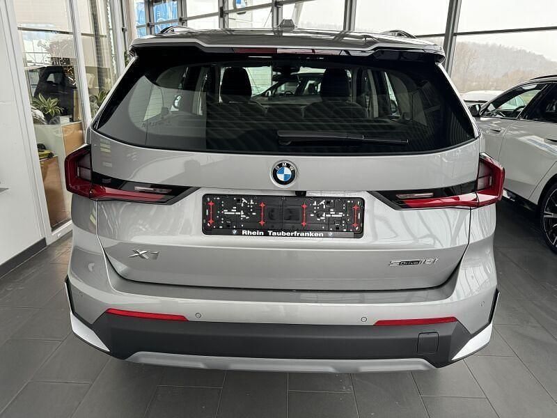 Neu BMW X1 136 PS (100 kW) 2025 Silber SUV