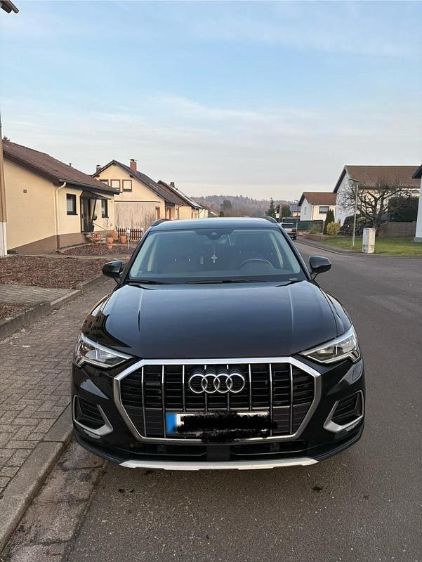 Gebraucht Audi Q3 Advanced 190 PS (139 kW) 2019 Schwarz SUV