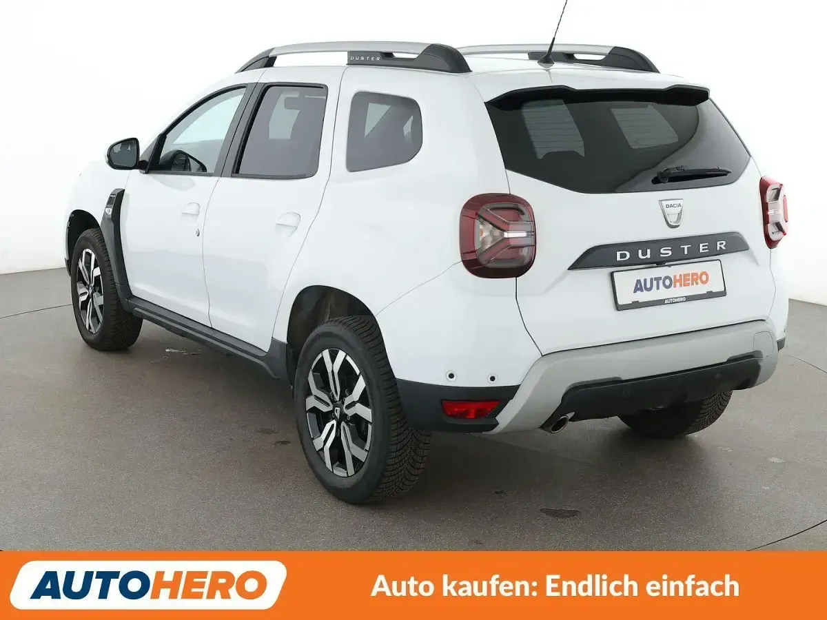 Gebraucht Dacia Duster Prestige 150 PS (110 kW) 2022 Weiß SUV