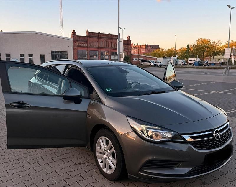 Gebraucht Opel Astra 136 PS (100 kW) 2019 Grau Kombi