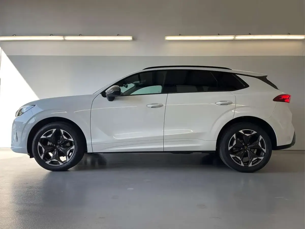 Neu Cupra Terramar 150 PS (110 kW) 2026 [2y2y] nevada weiß meta... SUV
