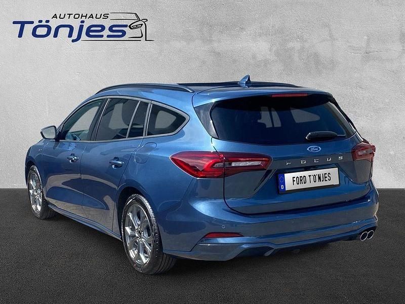Neu Ford Focus ST-Line X 155 PS (114 kW) 2025 Chroma blau Limousine