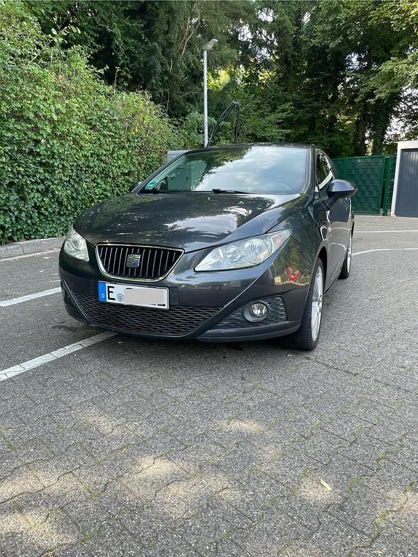 Grau Gebraucht 2009 Seat Ibiza Sport Coupé | 3.499 € (Fairer Preis) - Bild 1/4