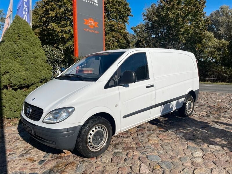 Wei (arktikwei) Gebraucht 2009 Mercedes Vito Van / Kleinbus | 6.798 € (Guter Preis) - Bild 1/4